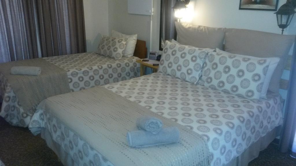 Onze Rust Guest House&caravanpark Colesberg Kamer foto